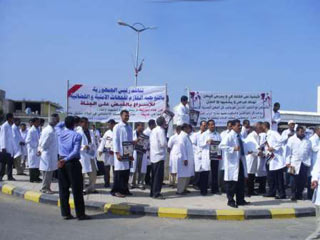 اعتداء على طبيب في بابل يؤدي إلى اعتقال أحد أعضاء مجلس المحافظة الجديد  لفترة وجيزة