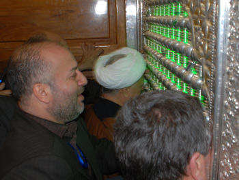 هاشمي رفسنجاني يصل العتبة الحسينية المقدسة لاداء مراسيم الزيارة