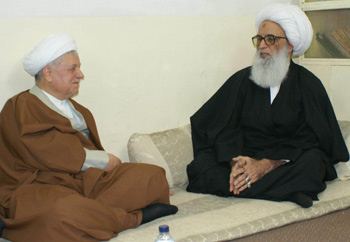 الرفسنجاني اثناء لقائه المرجع النجفي  : الارهابيون شوهوا سمعة الإسلام واني اصفهم بخوارج النهروان