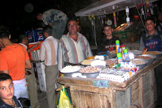 حملة لازالة التجاوزات  على الارصفة في كربلاء