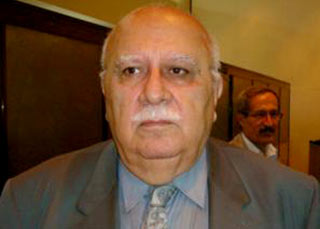 صرف الرواتب والمخصصات المالية للأطباء الذين عادوا إلى البلاد