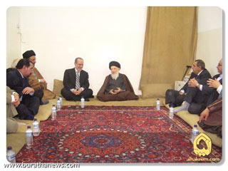 المرجع الحكيم : الشعب العراقي بتضحياته الكبيرة جدير بأن تتحقق آماله وتطلعاته من خلال تحلي السياسيين بالتضحية ونكران الذات