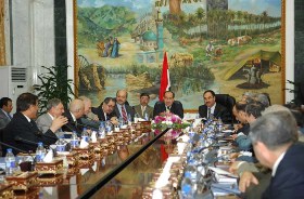 تشكيل لجنة وزارية لوضع ستراتيجية الامن الغذائي والسلع الاساسية