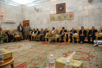 الكربلائي يلتقي الاعضاء الجدد في مجلس محافظة كربلاء ويؤكد ان كربلاء تستحق مضاعفة الجهود والعطاء