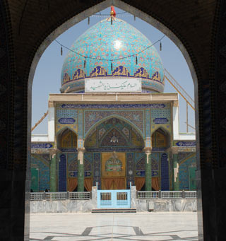 الموافقة على اكساء قبة الشهيد ( زيد بن علي) بالذهب