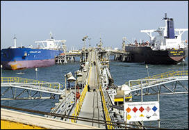 تدشين اول ناقلة نفط عراقية منذ 27 عاما اليوم