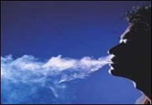 الرجل يخفف توتره بالتدخين والمرأة بالتسوق