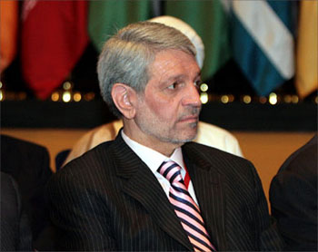 الزبيدي: 45 مليار دولار رواتب الموظفين والإعانات والبطاقة التموينية