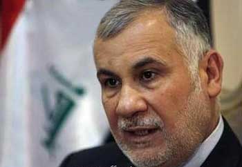 قوات عراقية اوقفت وزير التجارة في مطار بغداد ومنعته من السفر خارج القطر