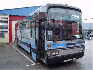 تسيير اول رحلة  يتقدمها وزير النقل لزوار متجهين لزيارة مرقد الصحابي (سلمان المحمدي) شرق بغداد