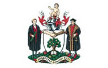 أول طبيب عراقي يترأس فرع الشرق الأوسط للكلية الملكية البريطانية