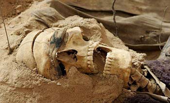 مقبرة جماعية في محافظة البصرة على الحدود مع دولة  الكويت