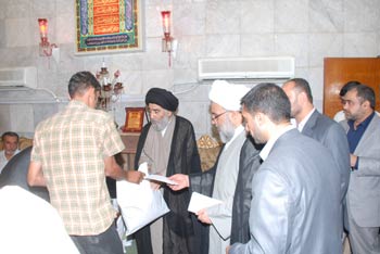 بحضور آية الله السيد علي السبزواري العتبة الحسينية تحتفي بتزويج (20) شاباً في كربلاء