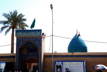 مرقد الشهيد رشيد الهجري (رضوان الله عنه) ..آمال بتوسعته بما يتلاءم ومكانته الشريفة ...