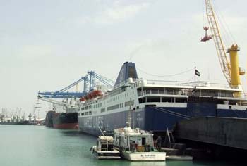 وزارة النقل تنجز اعمار الدافعة T.24 وزورق الحضر تمهيداً لاعادة السياحة النهرية