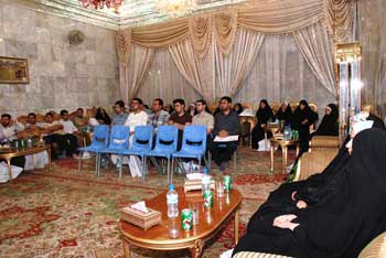 وفد من الطلبة العراقيين في جامعات ايران يزور مدينة كربلاء ويطلع على واقع العراق الجديد