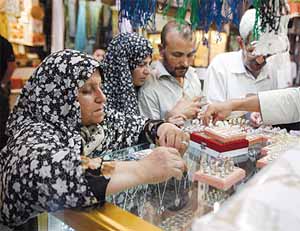 ركود اقتصادي في النجف وكربلاء بعد تراجع عدد الزوار الإيرانيين