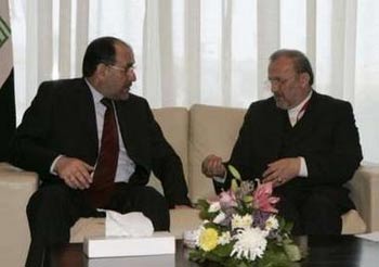 المالكي وزيباري يبحثان مع متكي العلاقات الثنائية