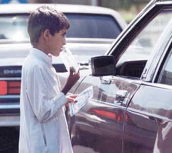 الفقر والبيئة المدرسية أسباب للتسيب من المدارس في كربلاء