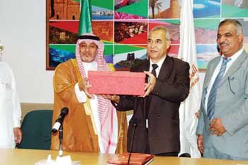 السعودية تسلم العراق 18 قطعة أثرية مهربة