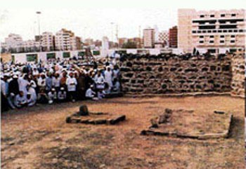 النجف تحيي الذكرى السنوية لهدم قبور أئمة البقيع وتطالب الحكومة السعودية بإعادة بنائها