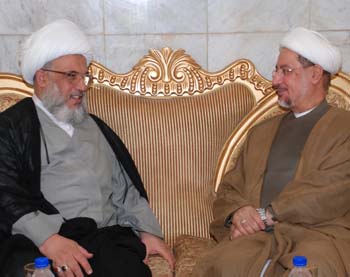 النائب الاول لرئيس مجلس النواب العراقي يزور العتبة الحسينية المقدسة ويلتقي بامينها العام