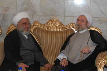 الشيخ (علي الكوراني ) يزور العتبة الحسينية المقدسة