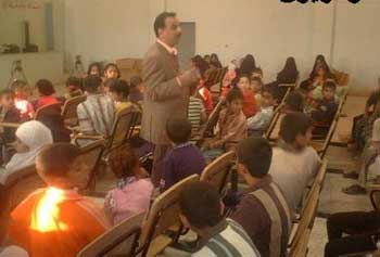 سفير الطفل العراقي هاشم سلمان :الدولة تحتاج الى الفنان في اوقات الدعاية الانتخابية فقط