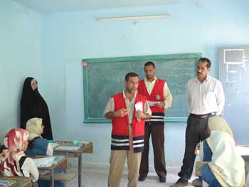 الهلال الأحمر العراقي في المناذرة  يقيم دورات للإسعاف وورشة عمل للوقاية من وباء أنفلونزا الخنازير