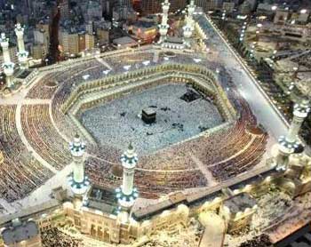 انطلاق قوافل الحجاج من مدينة كربلاء المقدسة صباح اليوم وسط اجراءات امنية مكثفة