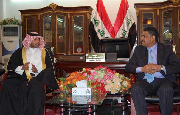 وفد من دولة قطر يزور محافظة المثنى لبحث تطوير مشاريع الاستثمار بين البلدين