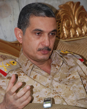 قائد عمليات الفرات الأوسط: كربلاء غير خالية من العناصر الإرهابية ولا اسمح برفع أو تقليص السيطرات الموجدة داخل مركز المدينة