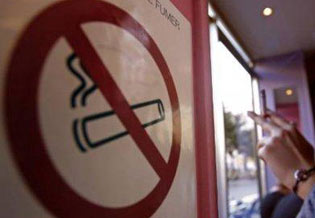 الامارات تصدر قرار بمنع التدخين وعقوبة السجن وغرامة مليون درهم  للمخالفين