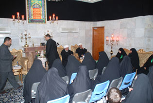 جمعية النور النسوية فرع الكرادة تزور العتبة الحسينية المقدسة وتلتقي بامينها العام