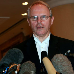 سفير أمريكا في بغداد يستبعد عزم بلاده مهاجمة إيران من العراق