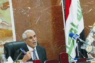 إغلاق مصنع الورق في البصرة ونقل موظفيه لدوائر أخرى