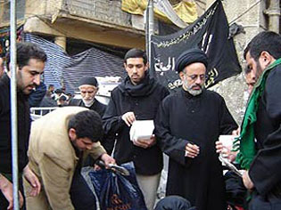 القطيفيون السعوديون  يشاركون العراقيين في اطعام زوار الاربعين في كربلاء