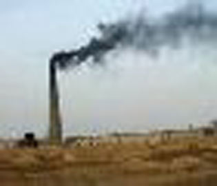 هدم 75 كورة طابوق ومعملين لتعبئة المياه  في كربلاء  لمخالفتها الشروط البيئية