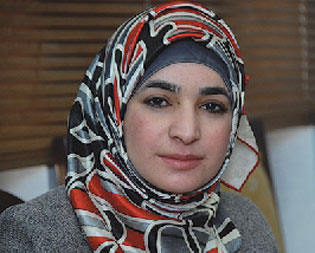 أصغر برلمانية كردية :  تنسيق الجهود بين البرلمان والحكومة كفيلان بتجاوز الكثير من  المشكلات