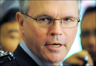 واشنطن تحذر من فوضى سياسية في العراق وتتسائل كيف سيتقبل الخاسرون نتائج الانتخابات