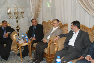 منظمة دولية تشرف على الانتخابات البرلمانية في العراق تزور كربلاء وتلتقي بمسؤولي العتبة الحسينية