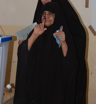 لقطات صورية لمراكز الاقتراع في  كربلاء المقدسة