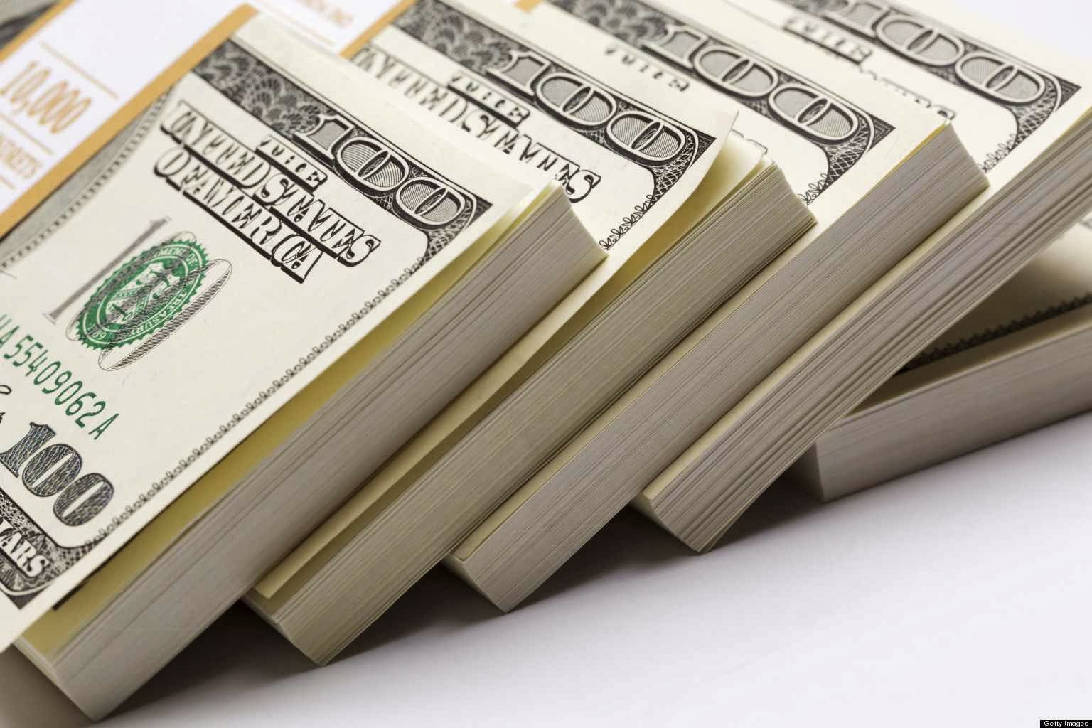 اسعار صرف الدولار امام الدينار العراقي في الاسواق المحلية