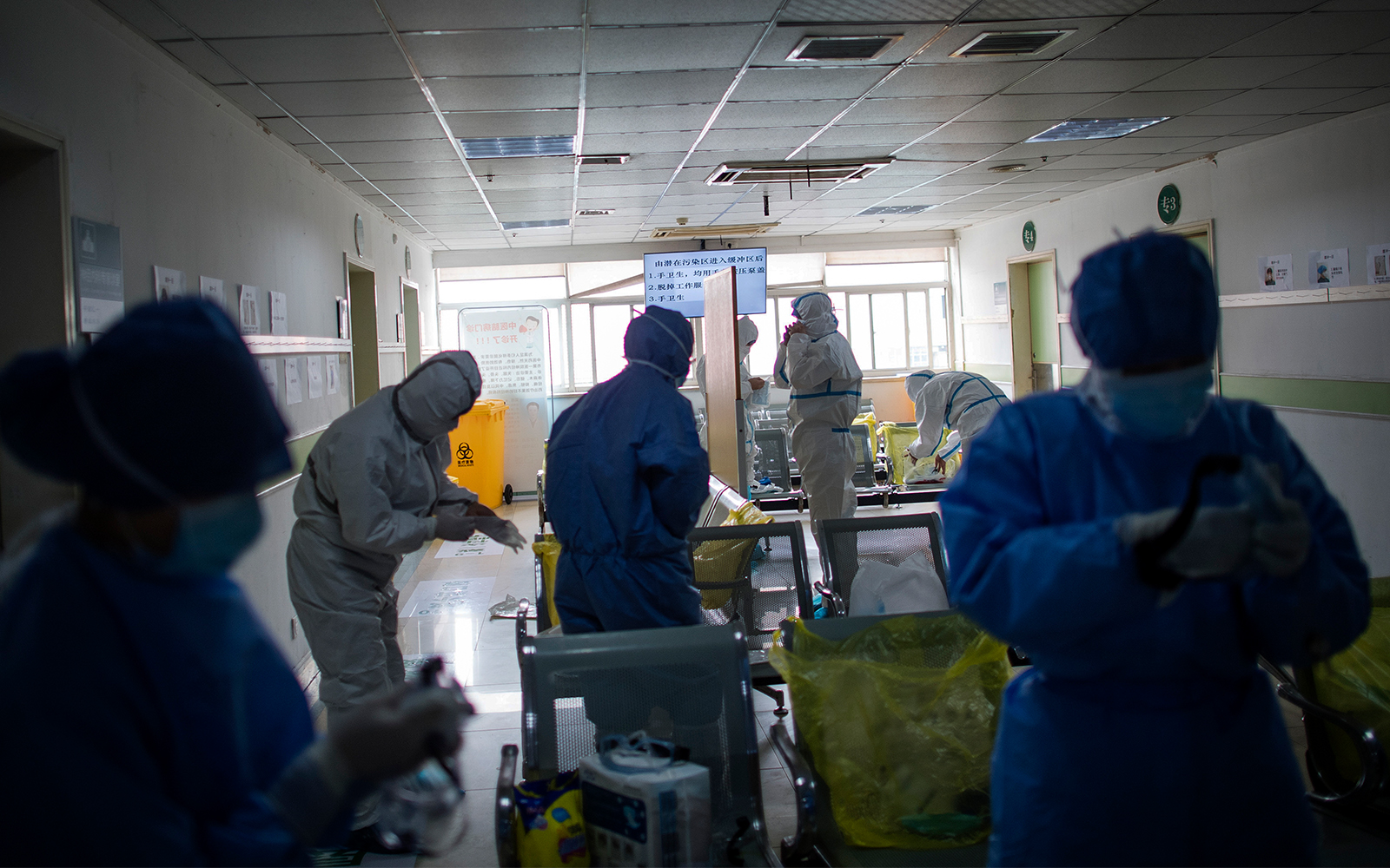 سلطنة عمان تعلن تسجيل إصابتين بكورونا وتعلق الرحلات مع إيران