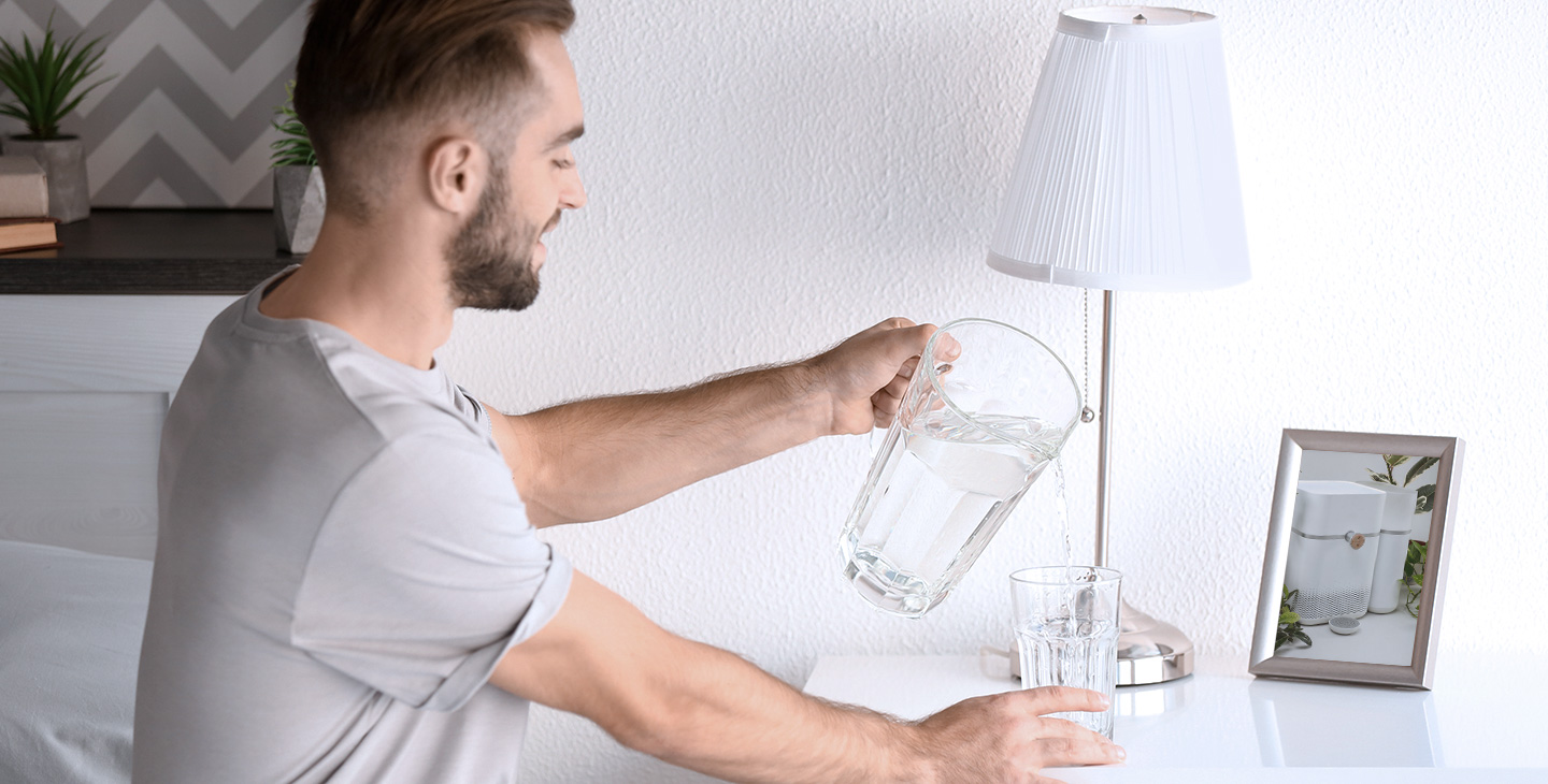 شرب الماء على معدة فارغة.. 11 تأثيرا "حتميا"