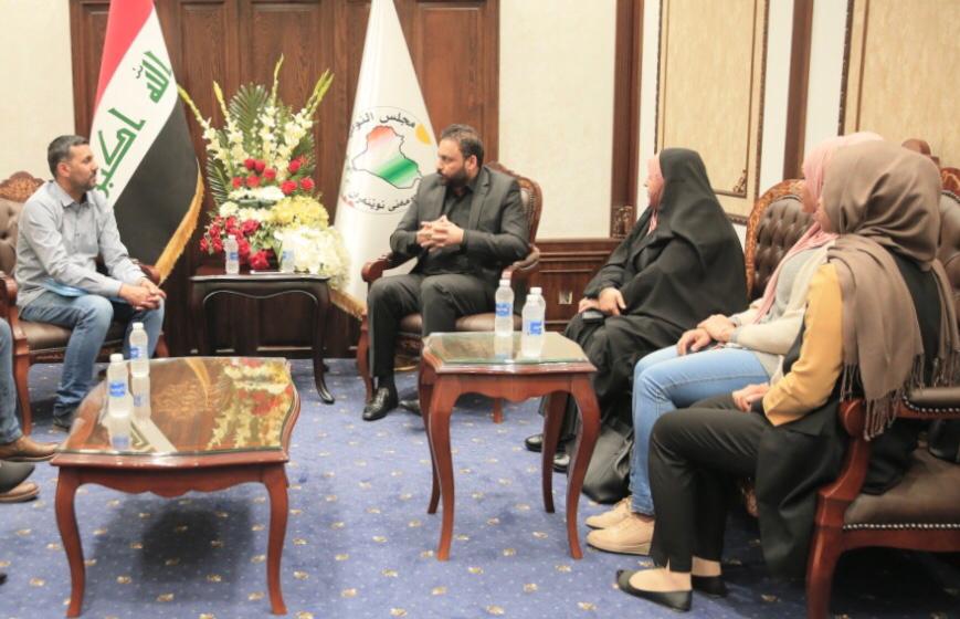 نائب رئيس البرلمان: الوزارات ملزمة بتعيين حملة الشهادات العليا