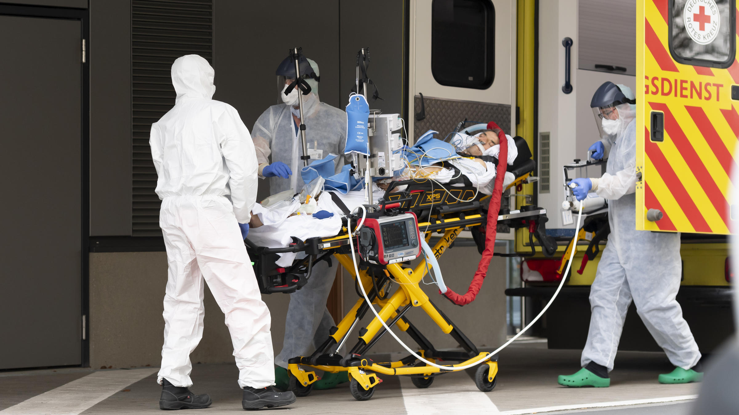 لليوم الثاني.. ألمانيا تسجل "قفزة" في إصابات كورونا