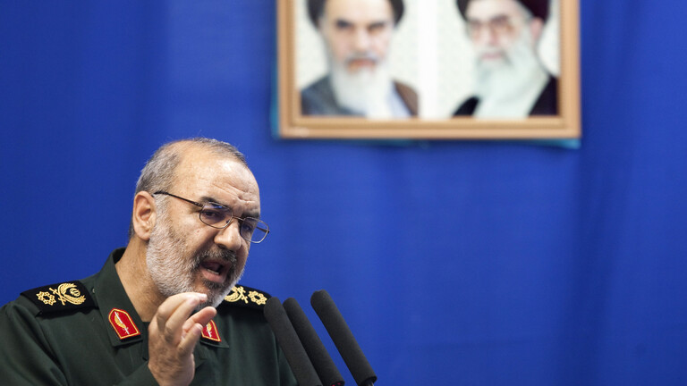 قائد الحرس الثوري الايراني: وجهت أوامر لقواتنا البحرية بمياه الخليج باستهداف أي قطع حربية أمريكية تهدد أمننا