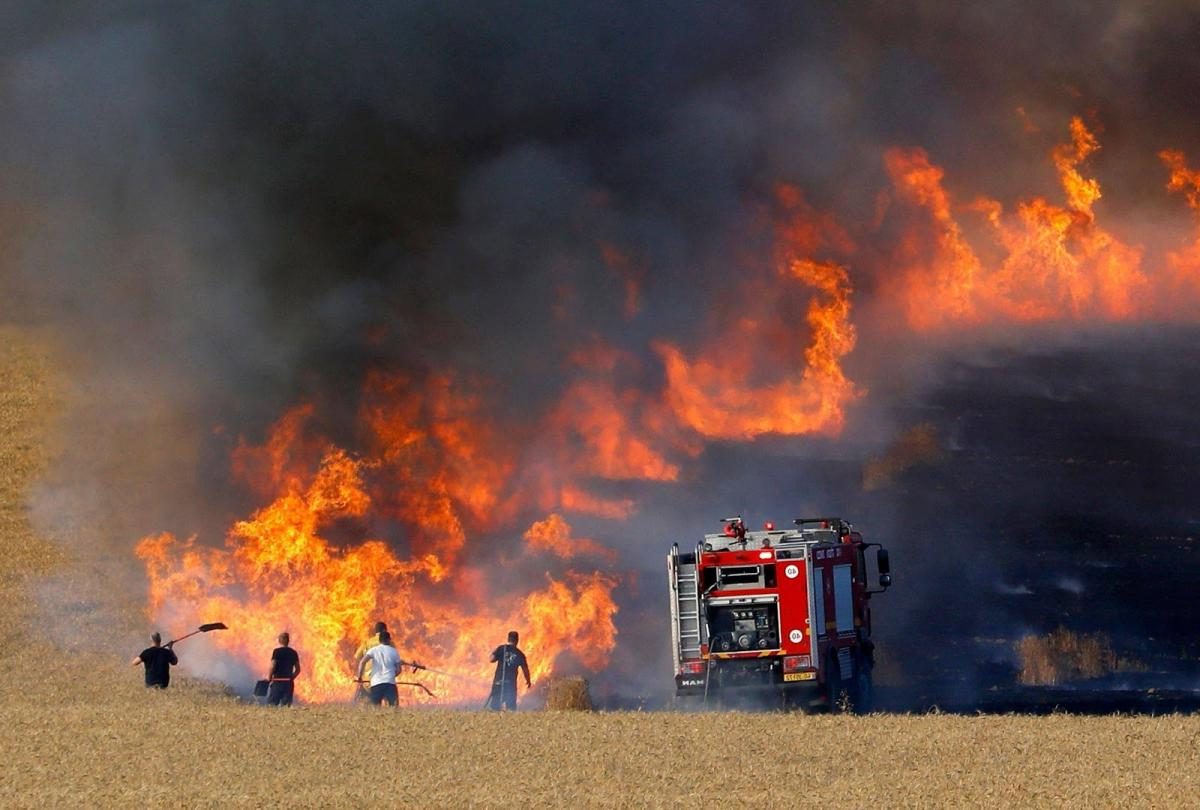 الدفاع المدني يكشف بالأرقام مجموع المساحات المحترقة منذ 21 نيسان الحالي