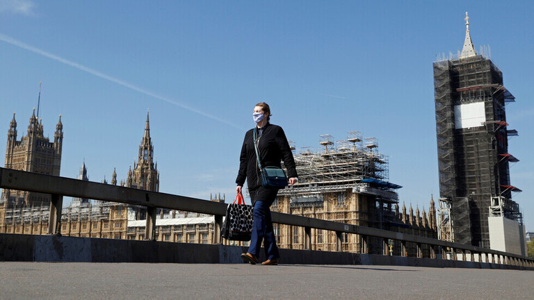 تراجع ملموس لمعدل الوفيات اليومية بفيروس كورونا في بريطانيا